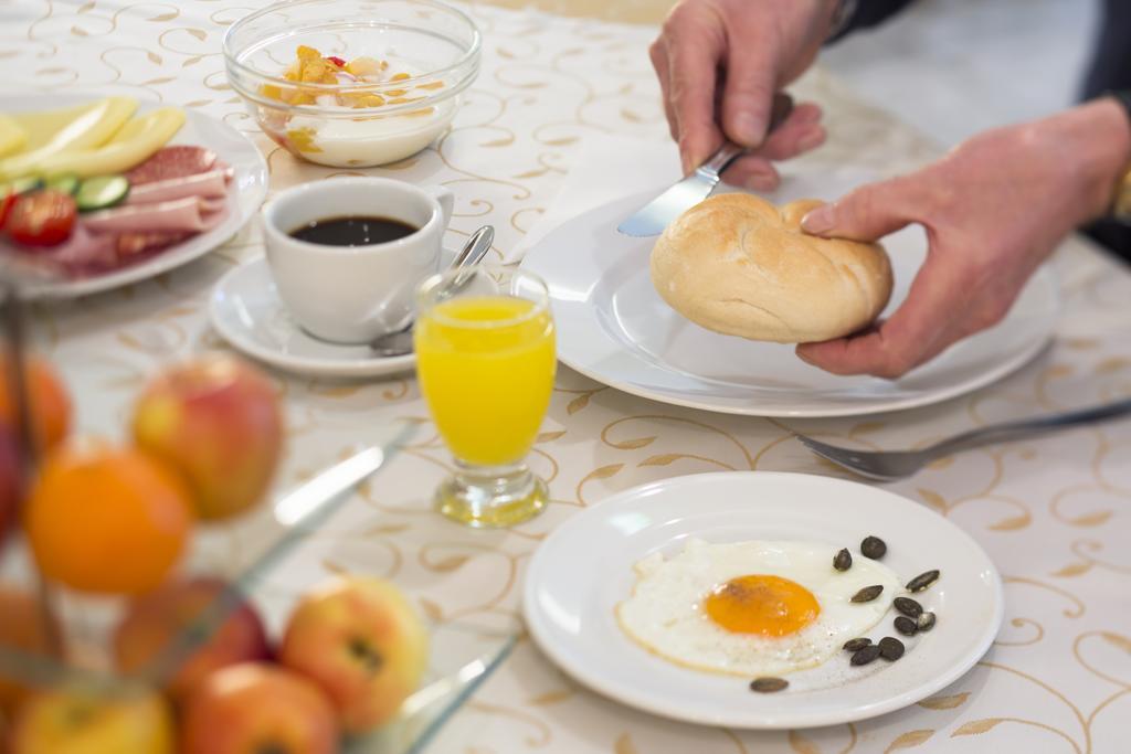Hotel Kern Buam Γκρατς Εξωτερικό φωτογραφία